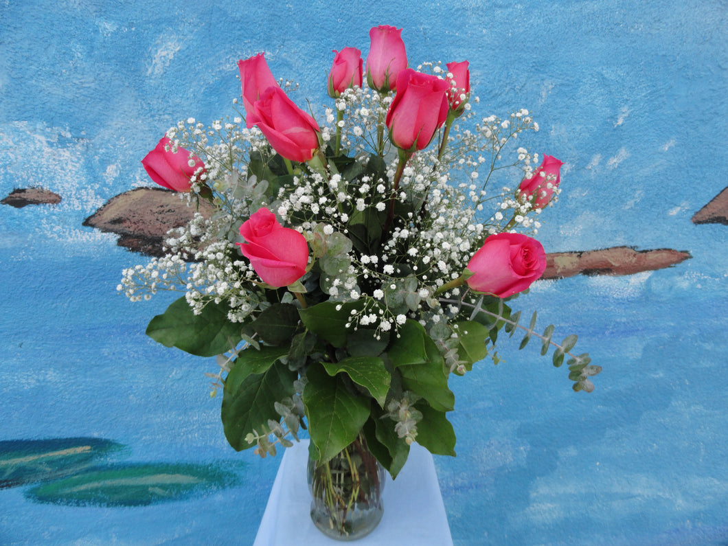 1 Dozen Hot Pink Roses in Vase (R002)