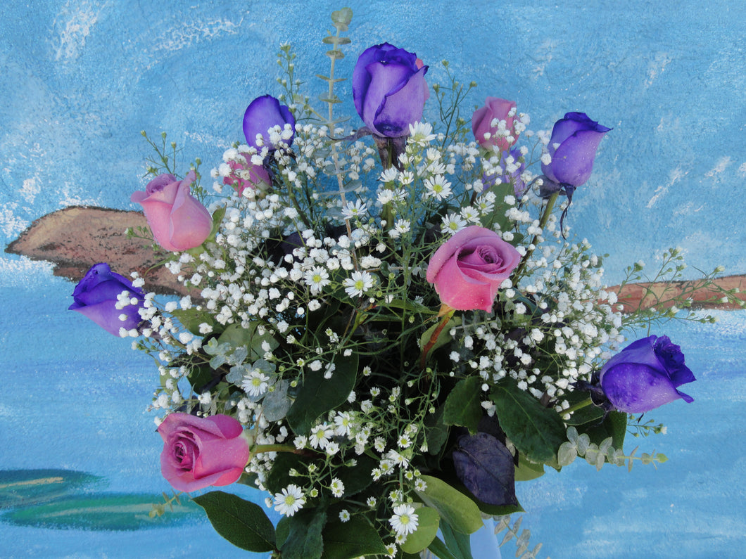 1 Dozen Lavender & Purple Roses in Vase (R006)