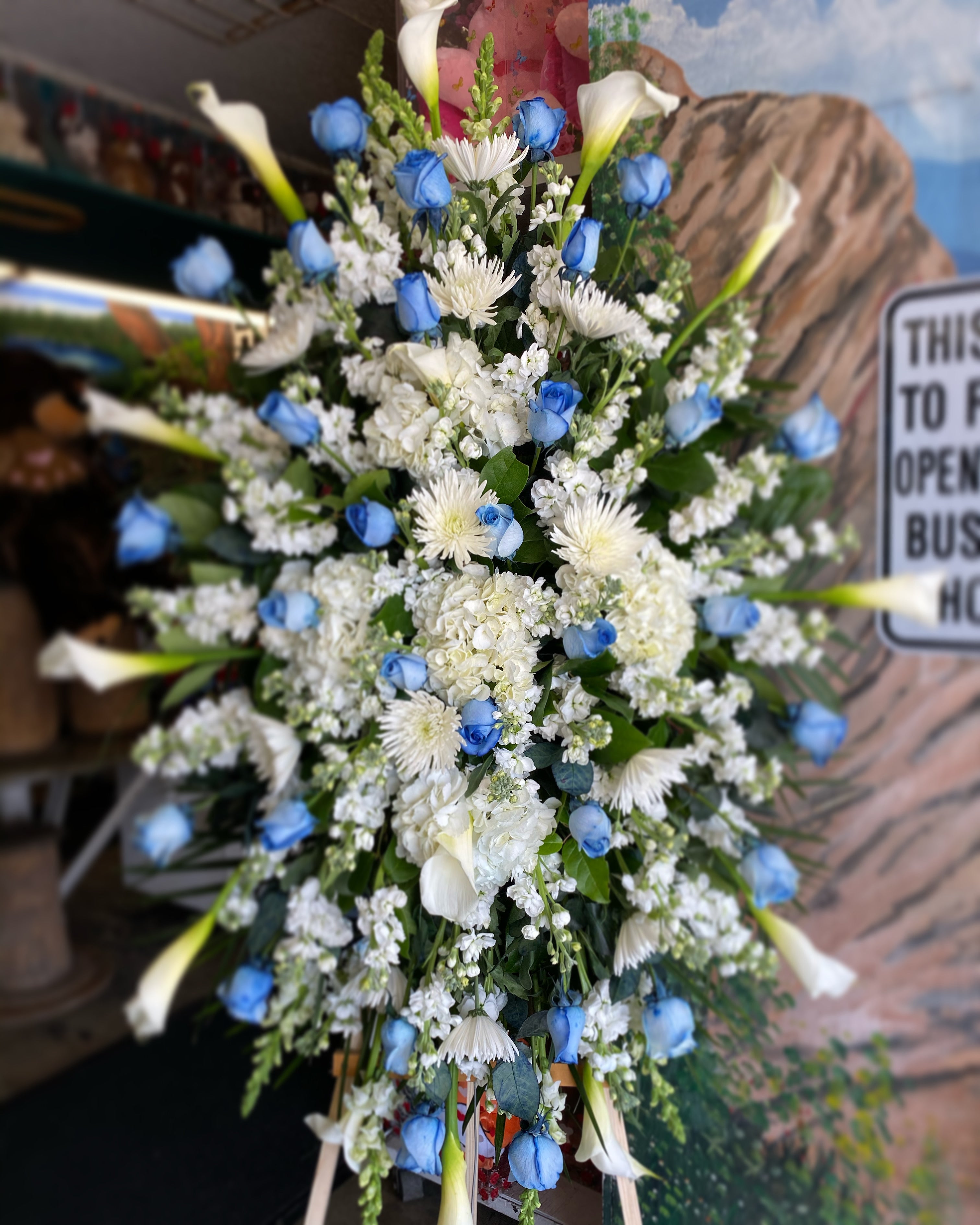 Blue & White Spray (SP030) – Century Flowers
