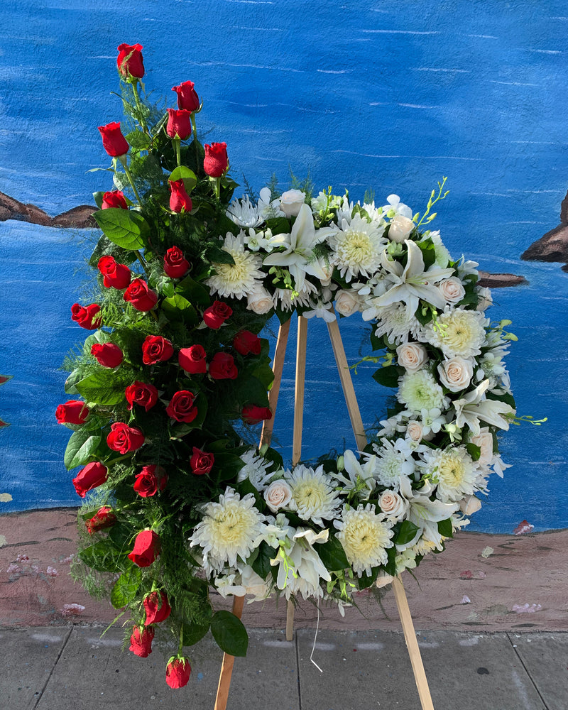 Red & White Wreath (WT023)